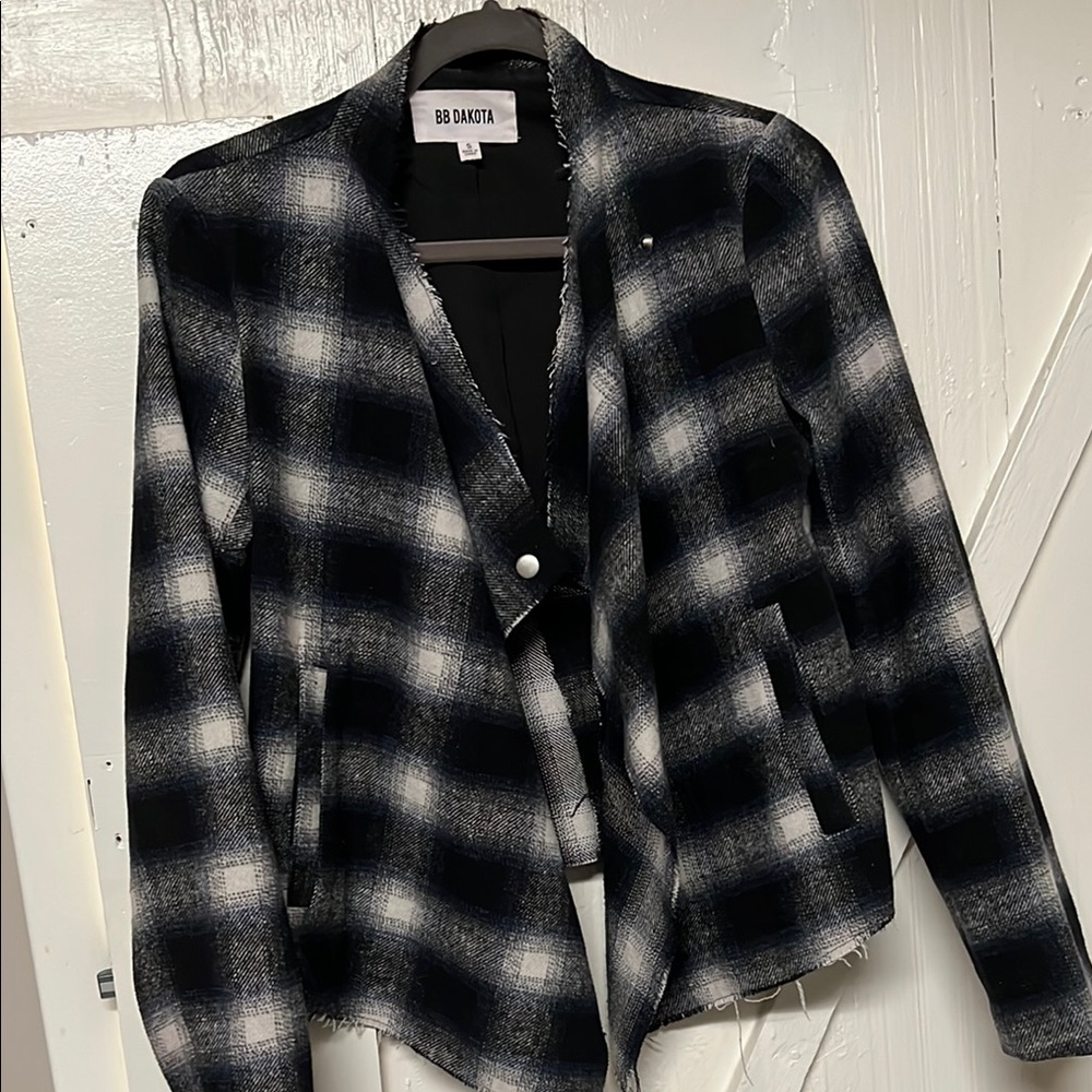 BB Dakota Women's Black and White Plaid Jacket